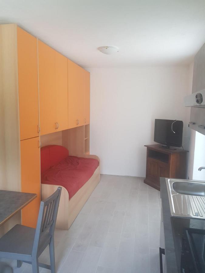 La Grolla Apartment อาออสตา ภายนอก รูปภาพ